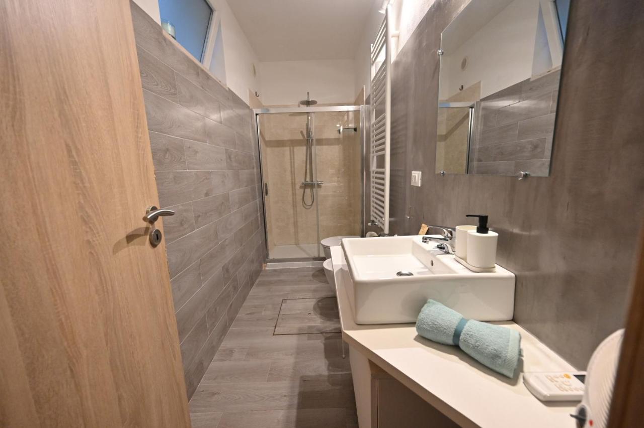 オストゥーニ Casale Vista Aduaヴィラ エクステリア 写真